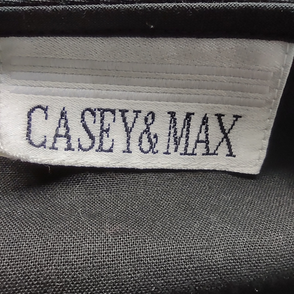 Casey & Max Velvet Poinsettia Detailed Vest M - Picture 9 of 10